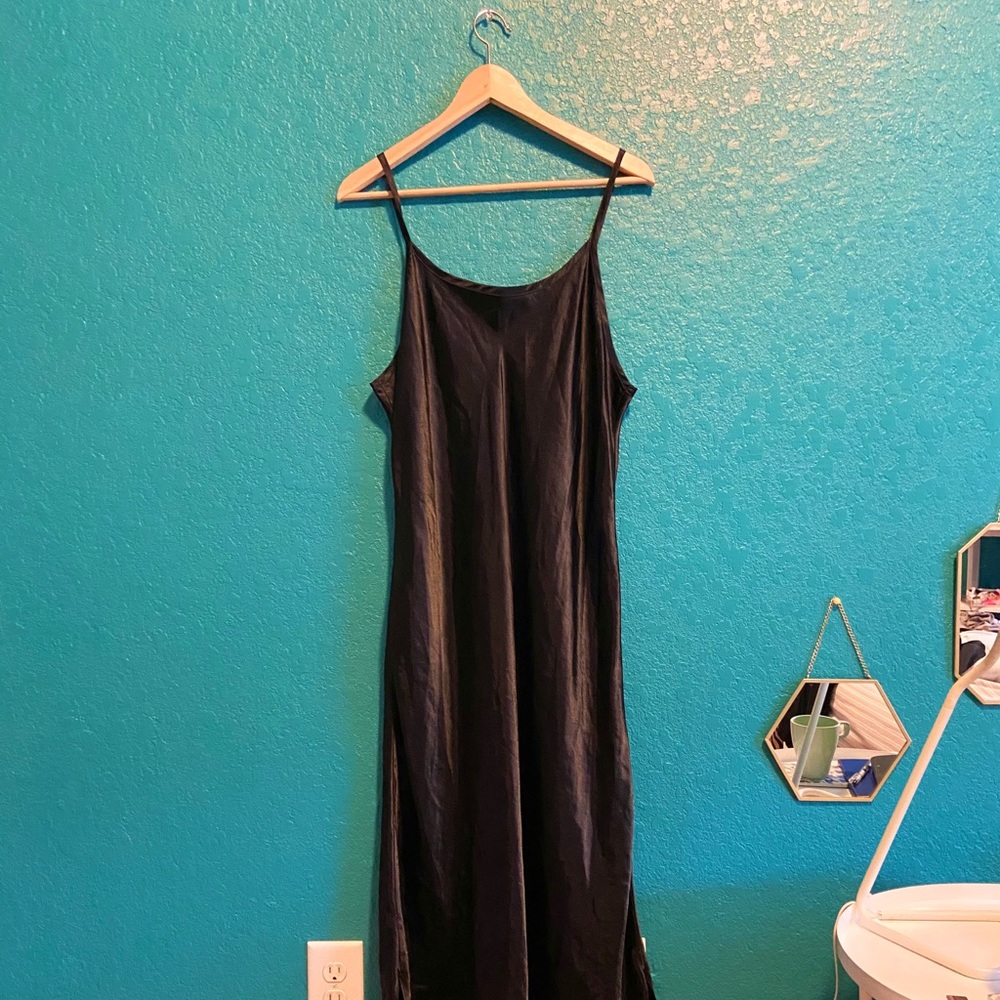 🖤Silky Vintage Maxi Dress🖤